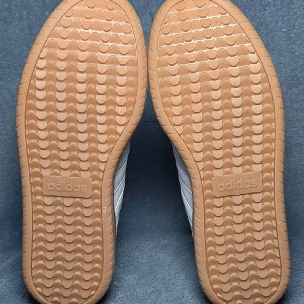 adidas beige color upper